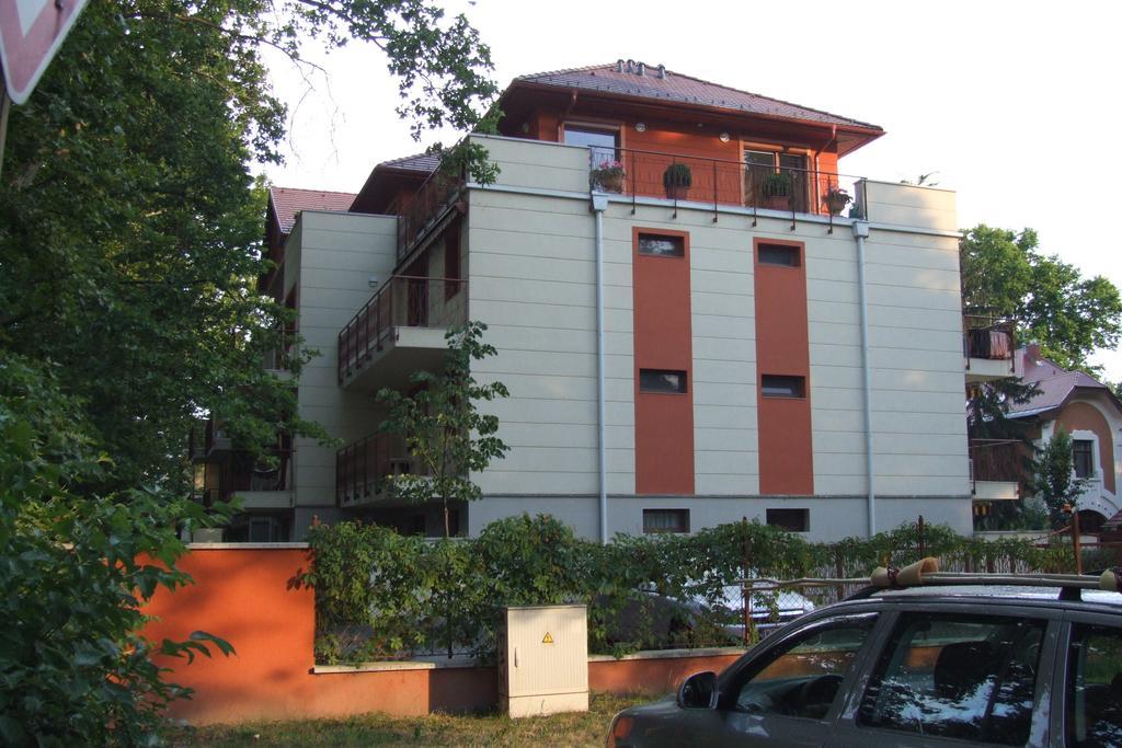 Villa Palazzo Apartments Siófok Exterior foto